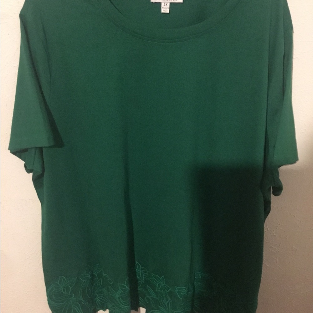 NWOT OSO Casuals Hunter Green Women’s Short Sleeve Top